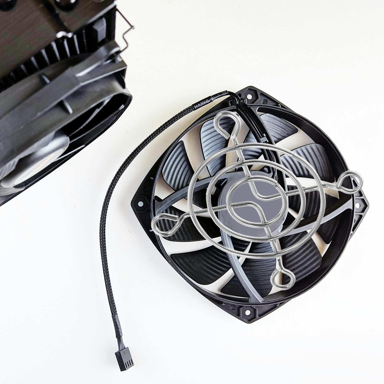2Pcs Cooling Fan Grill Metal W - đánh giá và giá Case Fans